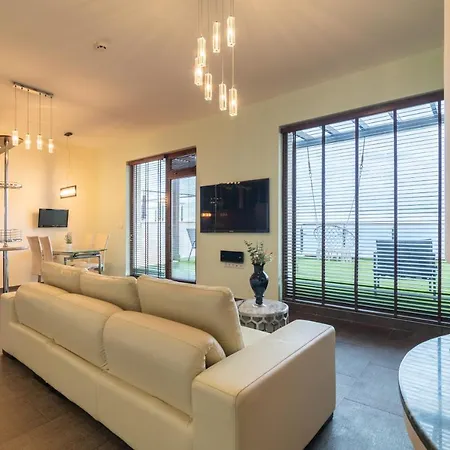 Unexisting Apartment Topola